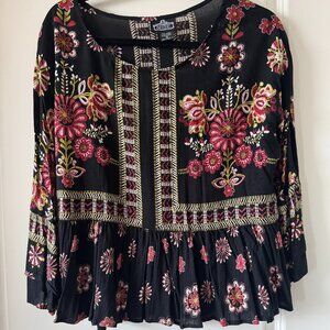 ANGIE Floral Babydoll Boho Blouse | Tiered Bell Sleeve Top Size M